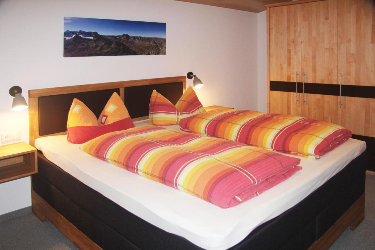 Haus Glasella Schruns Bagian luar foto